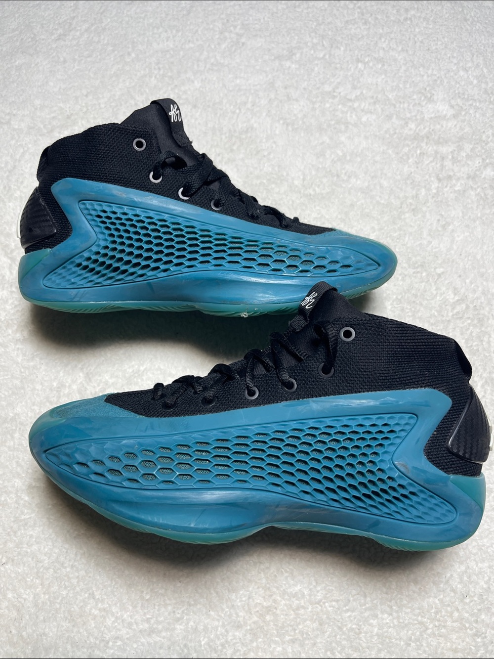 adidas Black and Teal High-Top Sneakers Size 38
